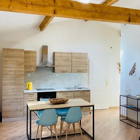 Gasthof Jardin D'ailleurs, 45m2 Pour 2 Personnes Nages-et-Solorgues